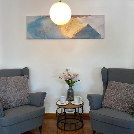 Galaxy Home Spacious & Renovated Apartment Athens Exterior photo